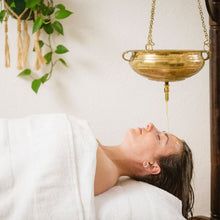 Load image into Gallery viewer, Shirodhara & Abhyanga Massage - ONE BIG LOVE
