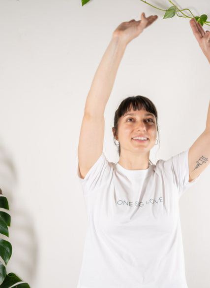 AMOR - COTTON SHORT SLEEVE TEE IN WHITE - ONE BIG LOVE