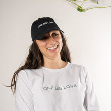 Load image into Gallery viewer, Hubb - Cap in Black - ONE BIG LOVE
